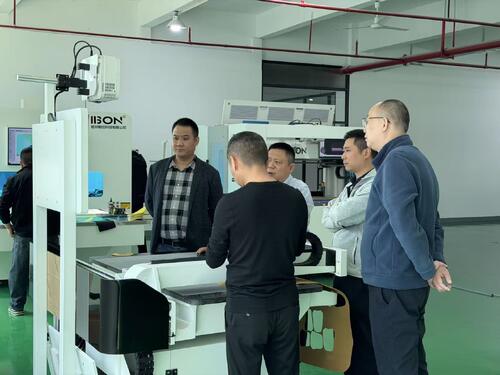 Neueste Unternehmenslösungen zu CNC-Lederschneidemaschine für Schuhfabrik | Warum sich ein Hersteller mit 37-jähriger Erfahrung für IBON IB0609 entschieden hat