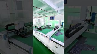 Wie schneidet man unregelmäßiges Echtleder effizient? CNC-Lösung