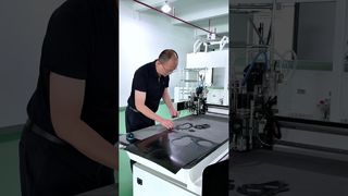 Automatische Gummischneidemaschine | Hochpräzises CNC-Gummischneiden