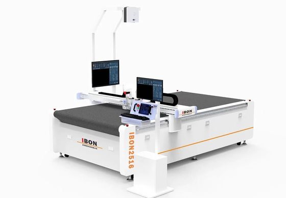 Automatische CNC-Aufkleber-Schneidmaschine 50hz Verpackungsschneidmaschine 10kw