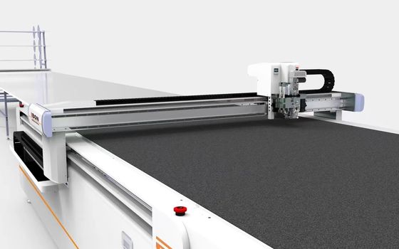 Automatische Schneidmaschine für Bekleidung 11kw CNC-Maschine zum Schneiden von Stoffen mit CE-Unterstützung