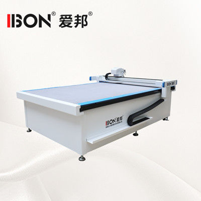 Guter Preis 128 MB CNC-Schnittmaschine 60 mm/s - 2200 mm/s Walzkarton-Schnittmaschine Online