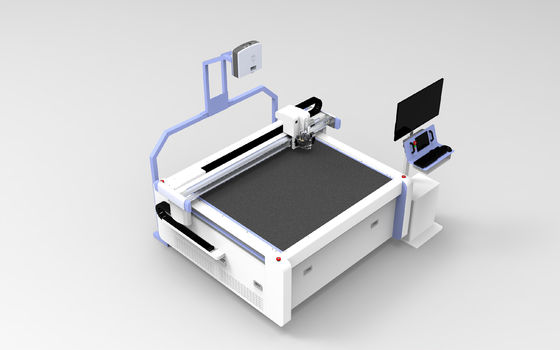 IB1509 Intelligenter Stoffschneider mit Schnittfläche von 1500 x 900 mm und Positionierungsgenauigkeit von ±0,01 mm für Schuhmusterschneiden